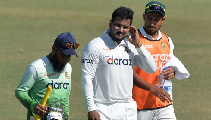 মাথায় আঘাত পেয়ে সাজঘরে ইয়াসির