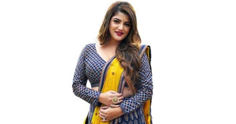 বিজেপি ছাড়ার ১৮ দিন পর মমতার দলে শ্রাবন্তী