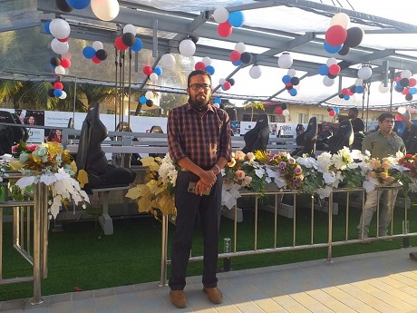 কক্সবাজারে শূন্যে রেস্তোরাঁ ‘ফ্লাই ডাইনিং’ উদ্বোধন