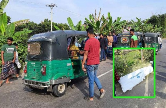 হাজিগঞ্জে বাসের ধাক্কায় ৩ মোটরসাইকেল আরোহী নিহত