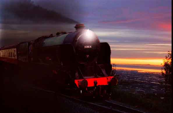 শেখ ফাহমিদা নাজনীন এর কবিতা ‘চলে গেল শেষ ট্রেন’