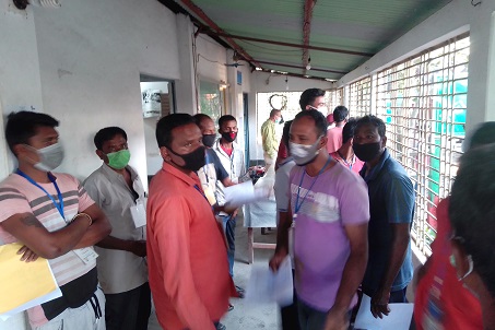 ওমিক্রন ঝুঁকিতে বুড়িমারী স্থলবন্দর