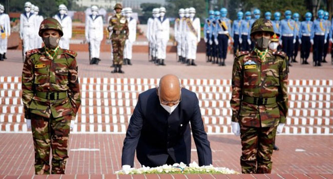 ভারতের রাষ্ট্রপতির শ্রদ্ধা