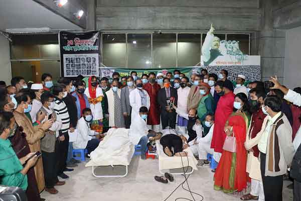 বিএসএমএমইউয়ে নানা আয়োজনে মহান বিজয় দিবস উদযাপিত