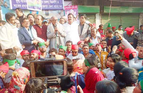 অবিলম্বে খালেদা জিয়ার মুক্তি ও উন্নত চিকিৎসার জন্য বিদেশে পাঠানোর দাবি