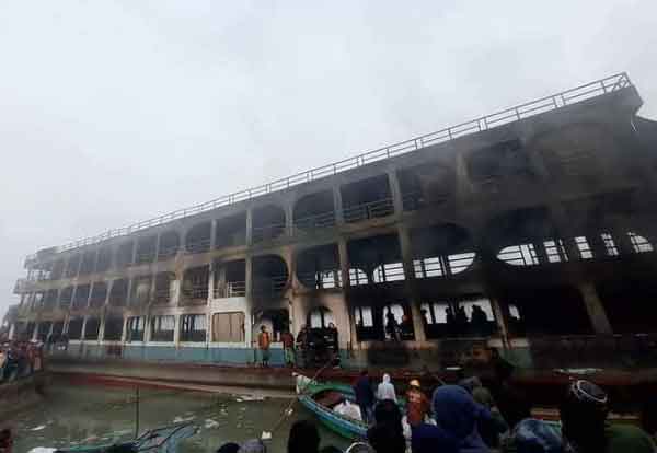 লঞ্চে আগুনের ঘটনায় বিআইডব্লিউটি’র তদন্ত কমিটি