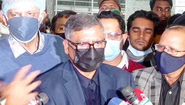 ‘লঞ্চের অগ্নিকাণ্ডে দগ্ধদের চিকিৎসায় ঘাটতি হবে না’