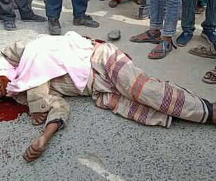 বিরামপুরে সড়ক দুর্ঘটনায় সবজি বিক্রেতার মৃত্যু