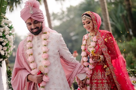 পছেন্দর মানুষের সাথেই ঘর বাঁধলেন মিম