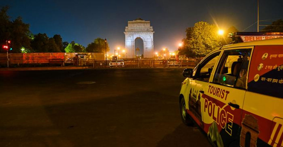ওমিক্রন: সংক্রমণ নিয়ন্ত্রণে শনি-রোববার কারফিউ দিল্লিতে