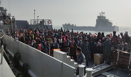 উখিয়া থেকে ভাসানচরে পৌঁছাল আরও ৭০৫ রোহিঙ্গা