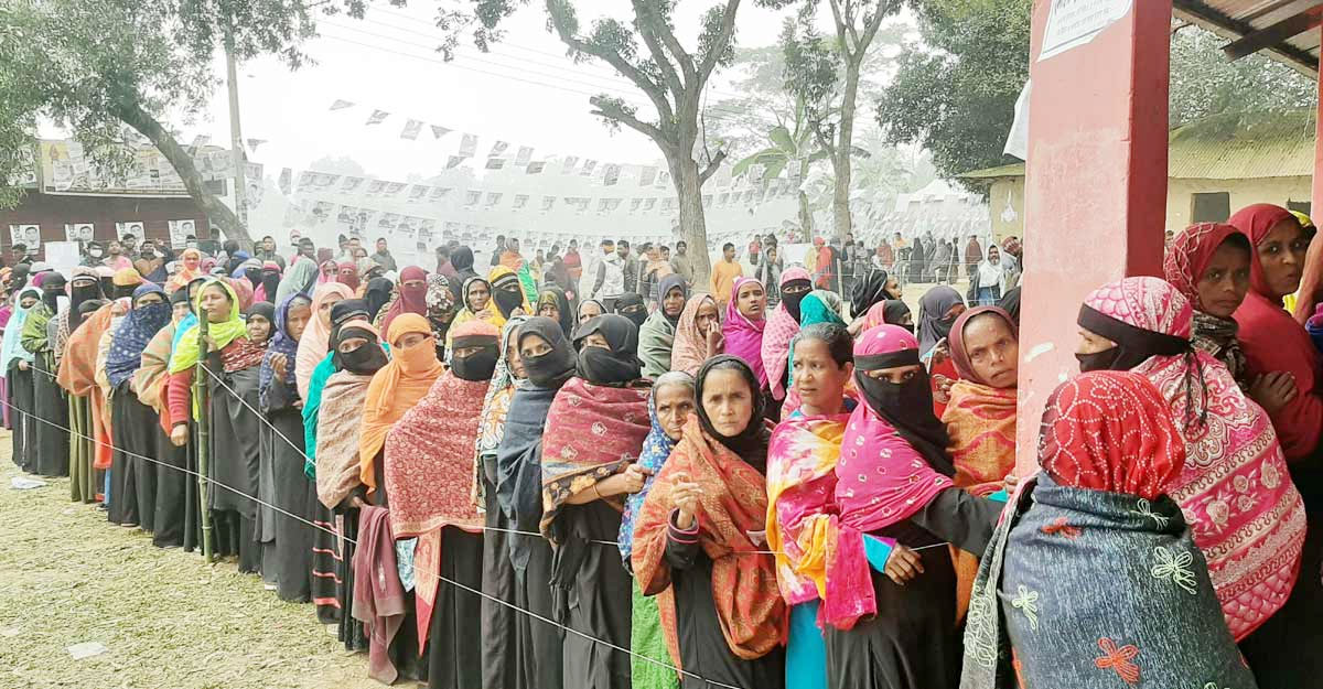 পঞ্চম ধাপে আ.লীগের চেয়ে এগিয়ে স্বতন্ত্র প্রার্থীরা