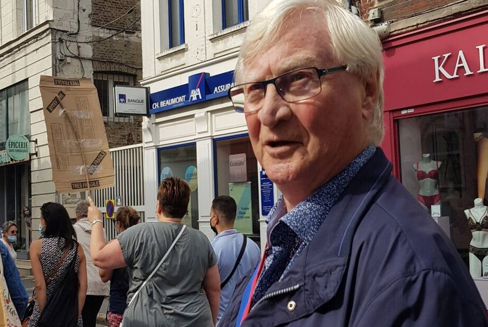 টিকাবিরোধী আইন প্রণেতার করোনায় মৃত্যু