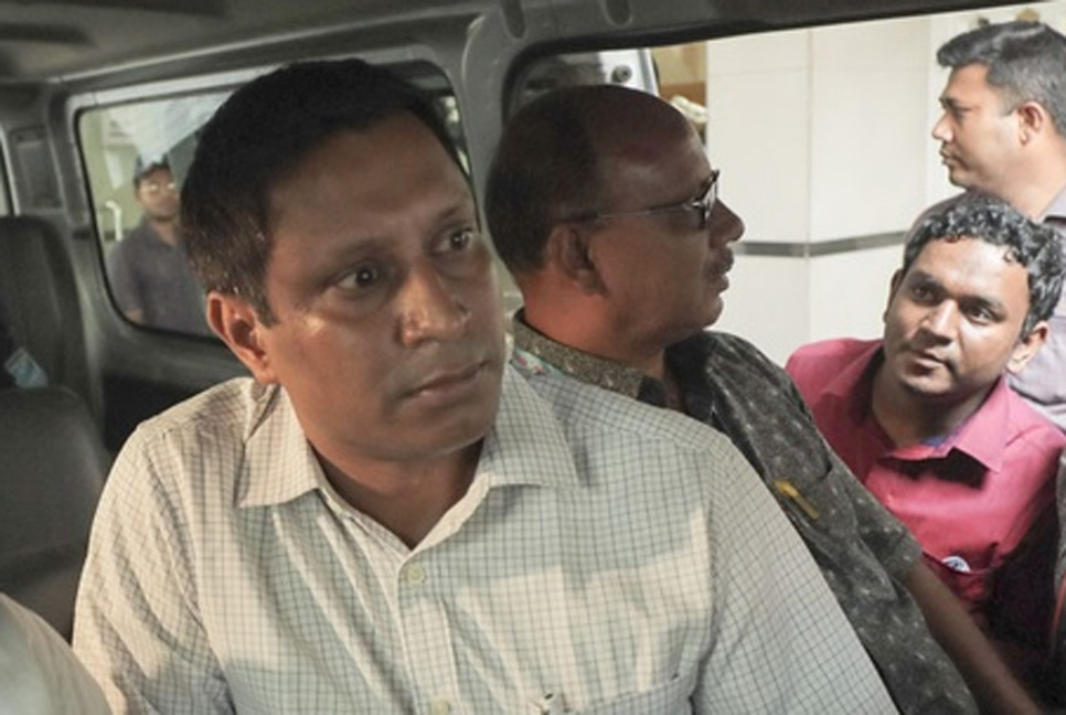 ডিআইজি প্রিজন্স পার্থ গোপালের ৮ বছরের কারাদণ্ড