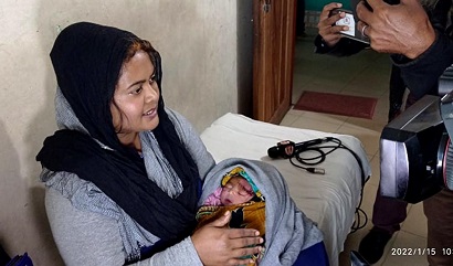 ফরিদপুরে নবজাতকের কপাল কেটে ফেলেছে প্রসব করাতে গিয়ে