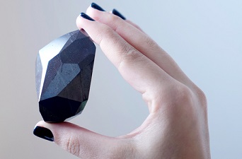 প্রকাশ্যে বিশ্বের বৃহত্তম হীরা, উঠছে নিলামে