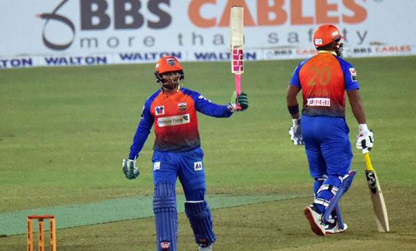 ঢাকার বিপক্ষে খুলনার দাপুটে জয়