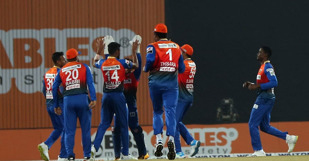 খুলনাকে ডাবল হারের স্বাদ দিল বরিশাল