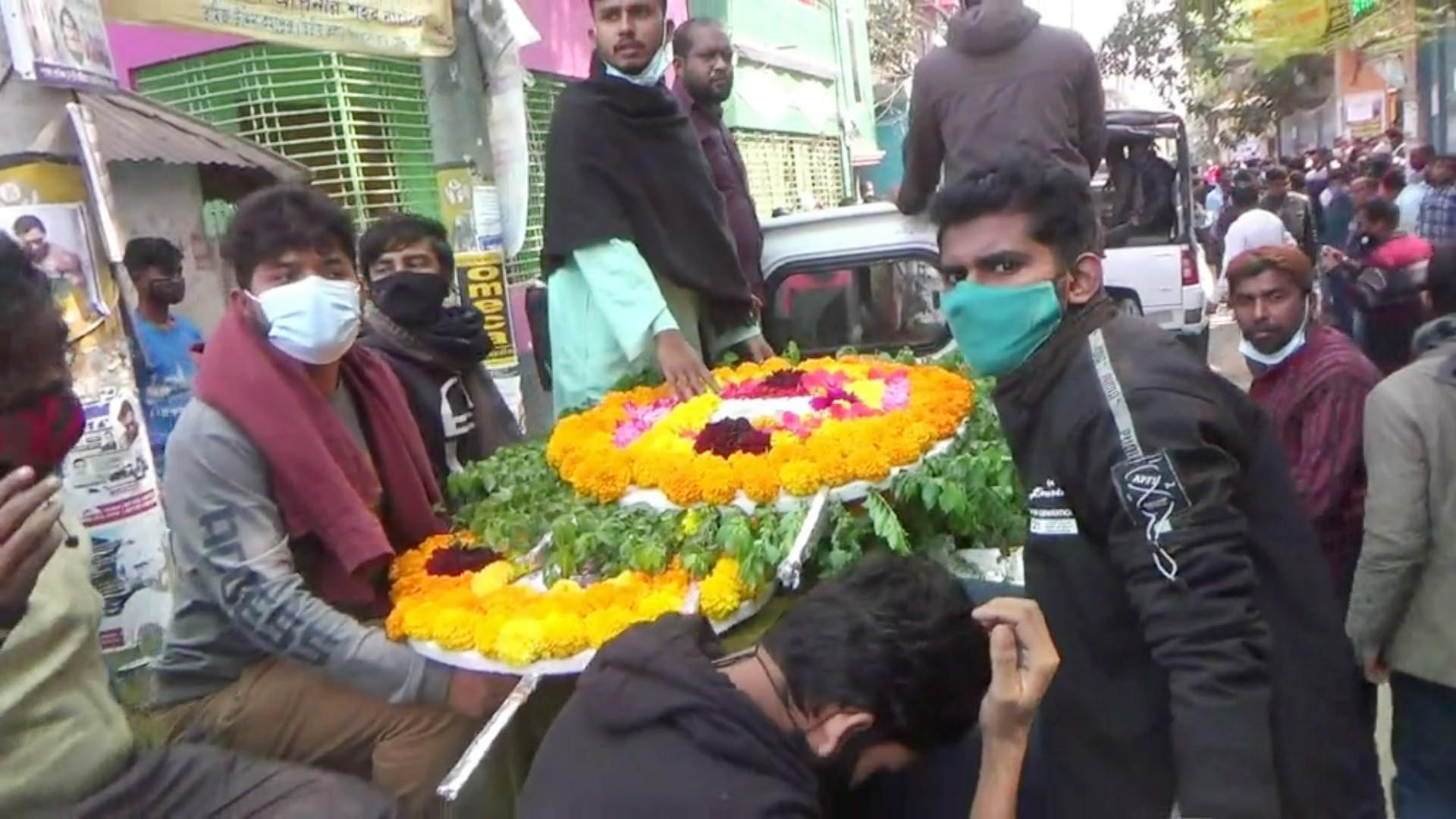রাবি ছাত্র হিমেলকে চোখের জলে শেষ বিদায়