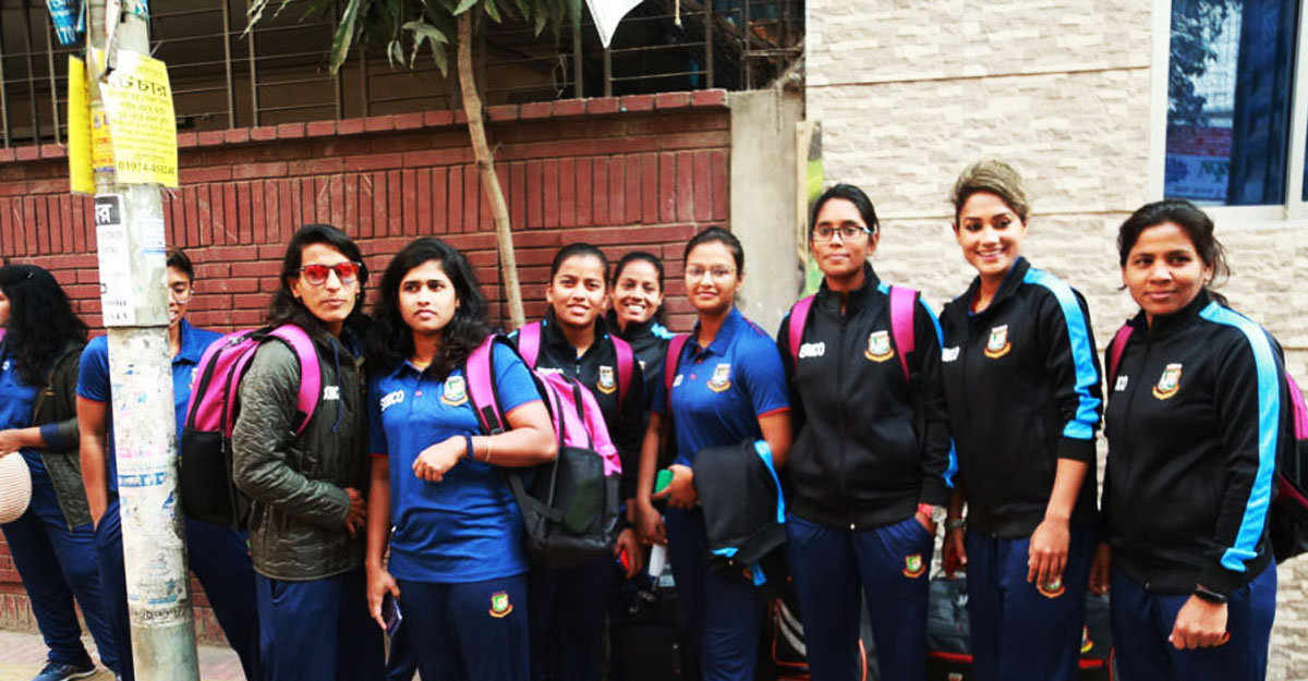 বিশ্বকাপ খেলতে দুপুরে দেশ ছাড়বেন সালমা-জাহানারা