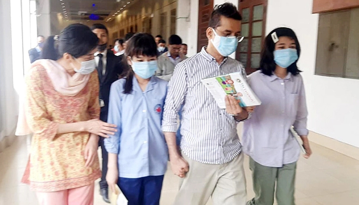 জাপানি মায়ের কাছে থাকবে দুই সন্তান