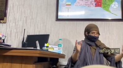 পারলে আমার হাত দুটো কেটে ফেলেন