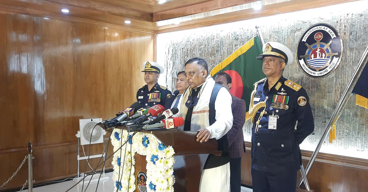 বাধা পেয়ে নতুন পথ সৃষ্টি করছে মাদক কারবারিরা: স্বরাষ্ট্রমন্ত্রী