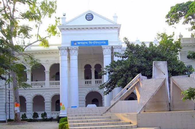 বইমেলায় জবির স্টল উদ্বোধন, জানানো হয়নি গ্রন্থ প্রকাশনা কমিটির আহ্বায়ককে!