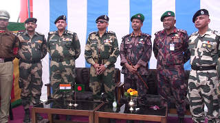 হিলি সীমান্তে বিএসএফ বিজিবি’র সৌজন্য সাক্ষাৎ