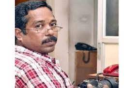 নিউজরুমে সাংবাদিকের আত্মহত্যা