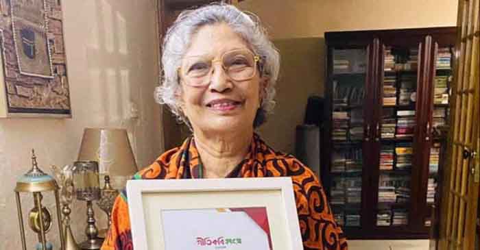 একুশে পদকপ্রাপ্ত কবি কাজী রোজী আর নেই