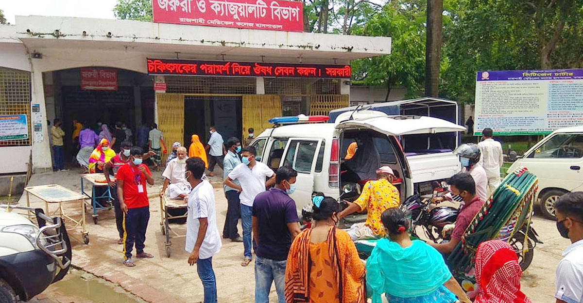 করোনায় বেড়েছে মৃত্যু, কমেছে শনাক্ত