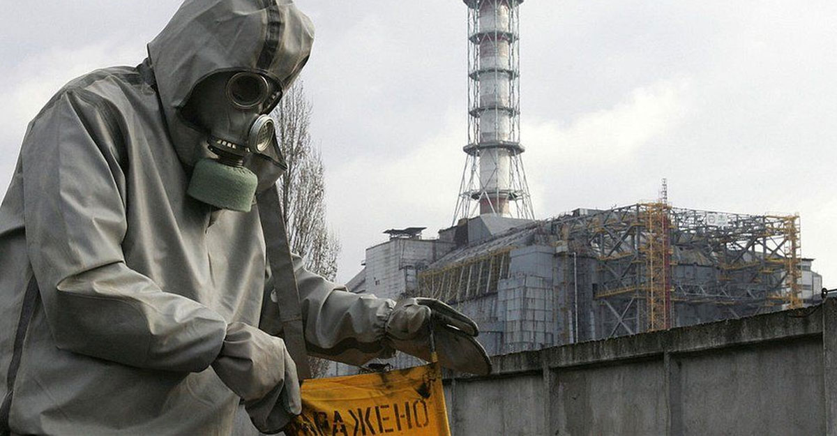ঐতিহাসিক চেরনোবিল বিদ্যুৎকেন্দ্র দখলে নিয়েছে রাশিয়া