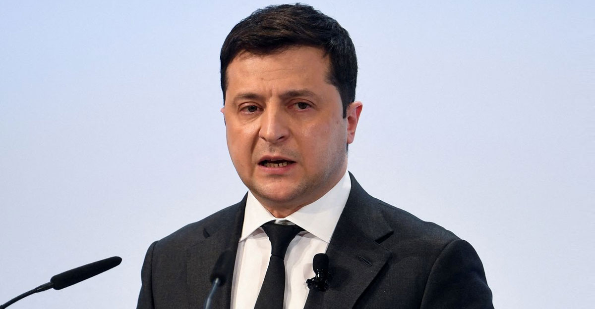 ইউক্রেনকে রাশিয়ার মুখে একা ছেড়ে দেওয়া হয়েছে