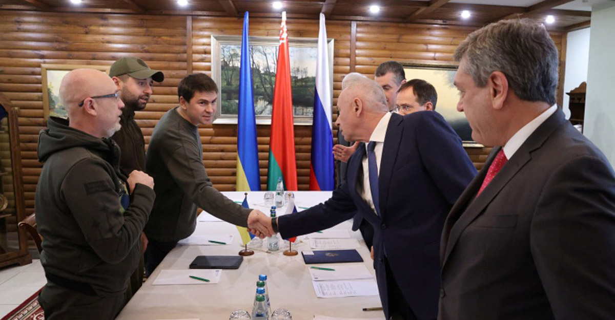 ‘মানবিক করিডোর’ খুলতে সম্মত কিয়েভ-মস্কো