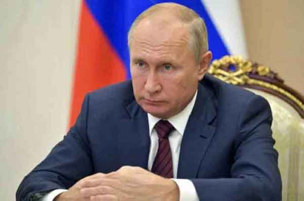 পশ্চিমাদের নিষেধাজ্ঞা যুদ্ধের শামিল: পুতিন