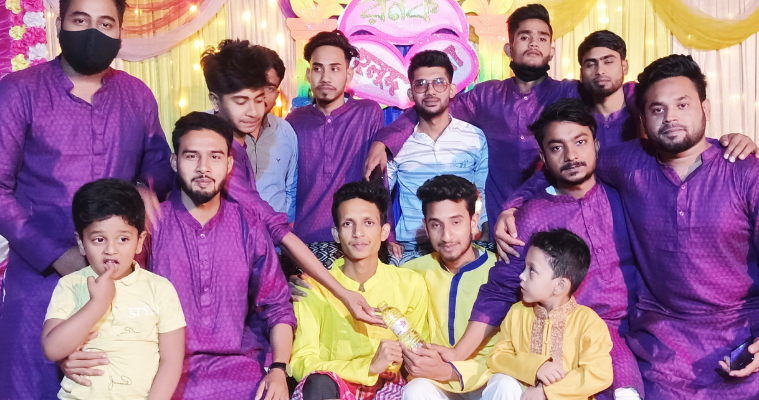 নাটোরে বিয়ের উপহার সয়াবিন তেল