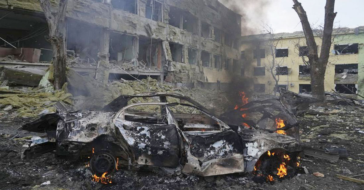 মারিউপোলে রুশ হামলায় নিহত প্রায় ২২০০