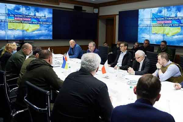 জেলেনস্কির সঙ্গে ৩ প্রধানমন্ত্রীর বৈঠক