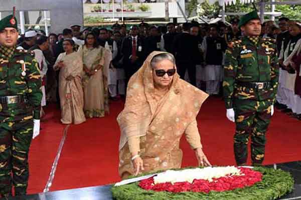 বঙ্গবন্ধুর জন্মদিনে প্রধানমন্ত্রীর শ্রদ্ধা নিবেদন