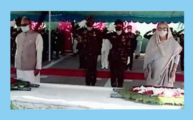 বঙ্গবন্ধুর সমাধিতে রাষ্ট্রপতি  ও প্রধানমন্ত্রীর শ্রদ্ধা