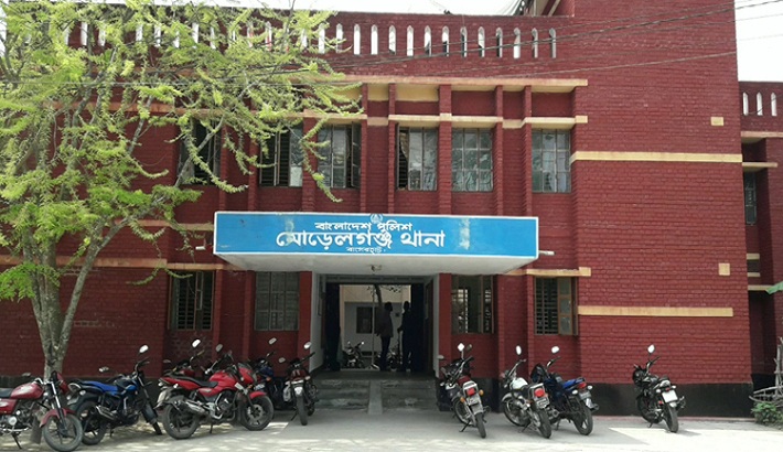 প্রতিপক্ষকে ফাঁসাতে স্ত্রীকে কুপিয়ে মামলা