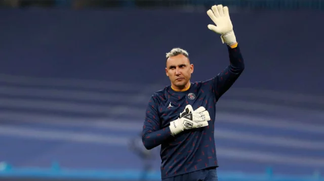 ইউক্রেন শরণার্থীদের নিজ বাড়িতে আশ্রয় দিয়েছেন খেলোয়ার নাভাস