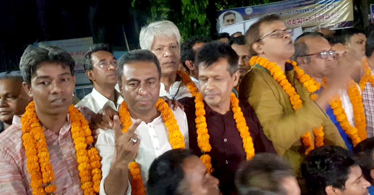 ডিইউজের সভাপতি সোহেল, সম্পাদক আক্তার