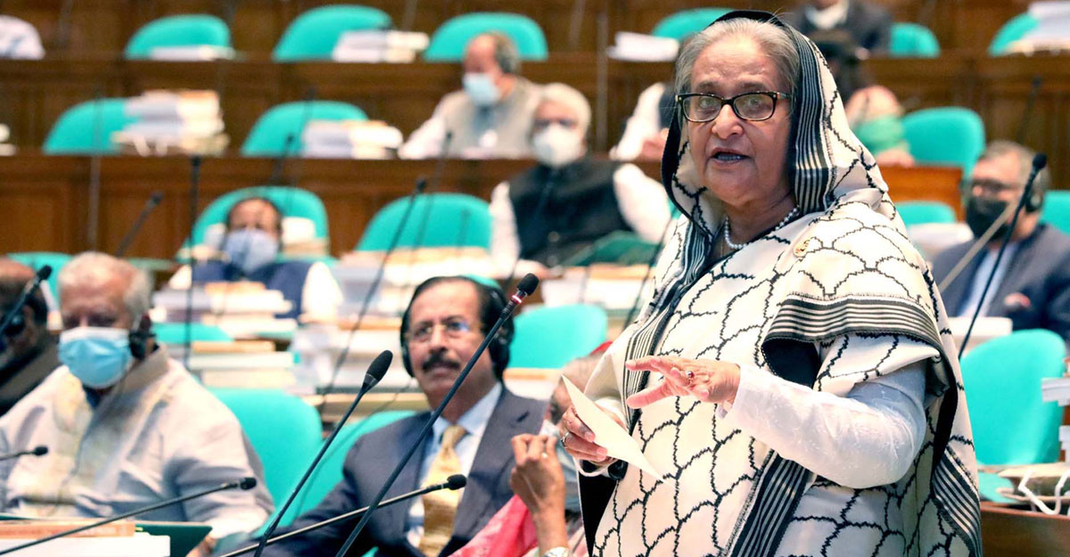 যুদ্ধ একা বাধে না, উসকানি কেউ তো দিচ্ছে