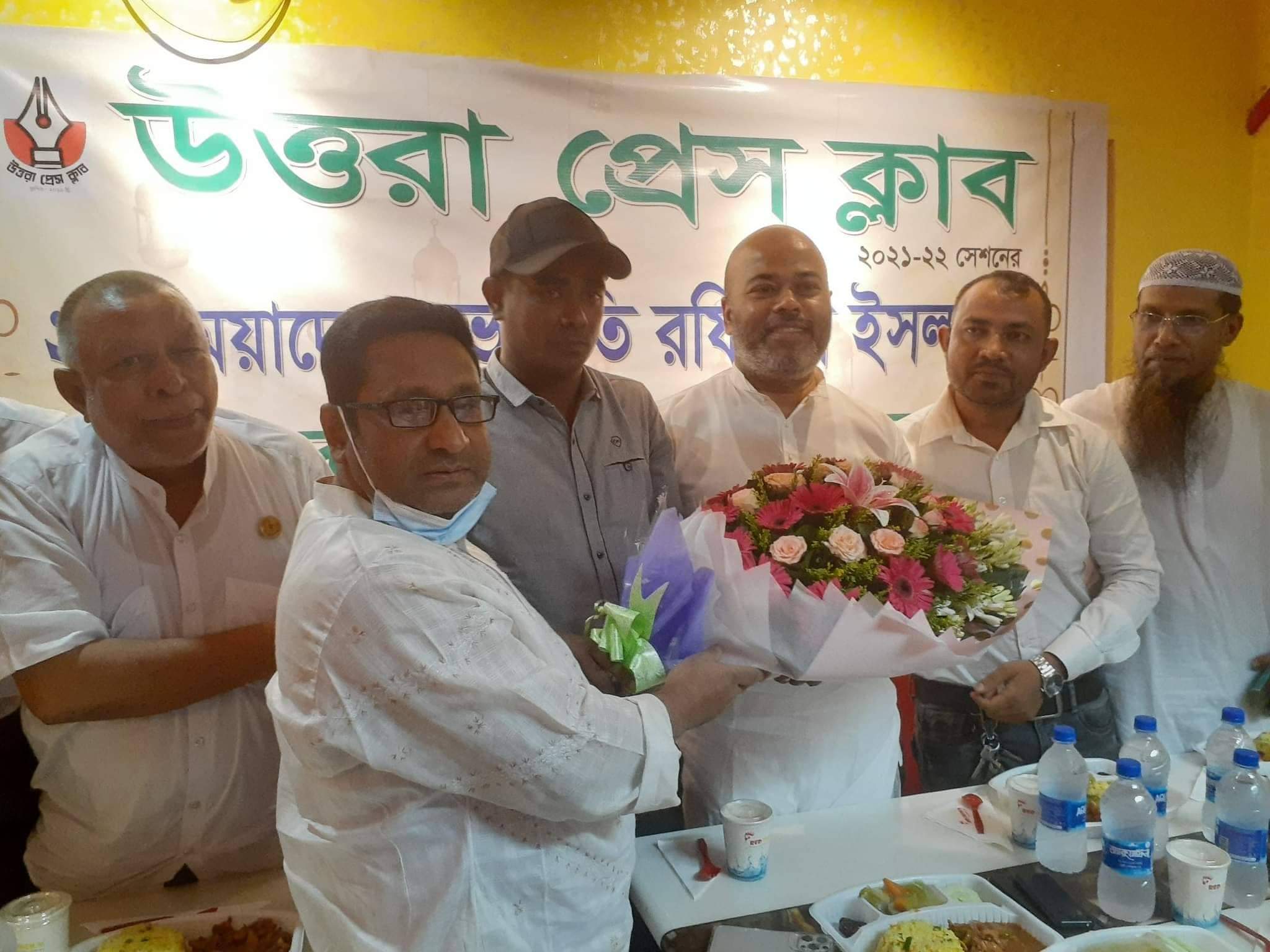 উত্তরা প্রেসক্লাবের নতুন সভাপতি রফিকুল ইসলামের দায়িত্ব গ্রহণ