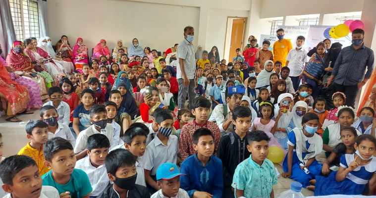 পয়লা বৈশাখে এএনএইচ এন্টারপ্রাইজের উদ্যোগে শিক্ষার্থীদের স্বাস্থ্য সুরক্ষা সামগ্রী বিতরণ