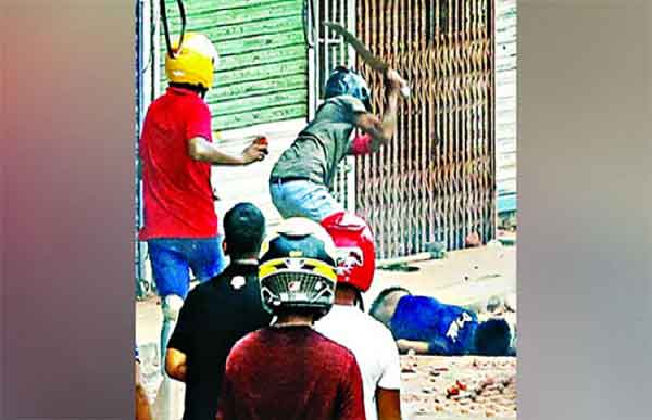 নিউমার্কেটে সংঘর্ষ : নাহিদ-মুরসালিনের হত্যাকারী শনাক্ত