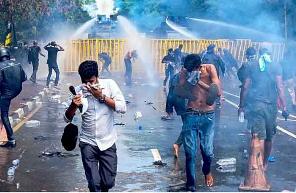 শ্রীলঙ্কায় আাবারও জরুরি অবস্থা জারি