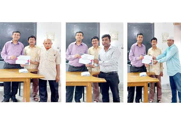 পুরস্কৃত হলেন বরুড়ার ৩ স্বাস্থ্য সহকারী
